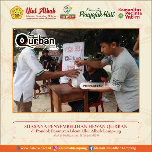 16-Suasana-Pemotongan-Hewan-Qurban